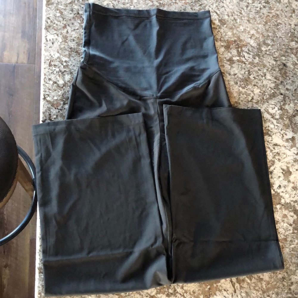 Pink Blush Maternity Sz S + M Black Wide Leg Trousers